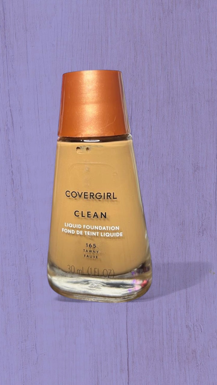 CoverGirl Clean Liquid Foundation – Tono 165 Tawny