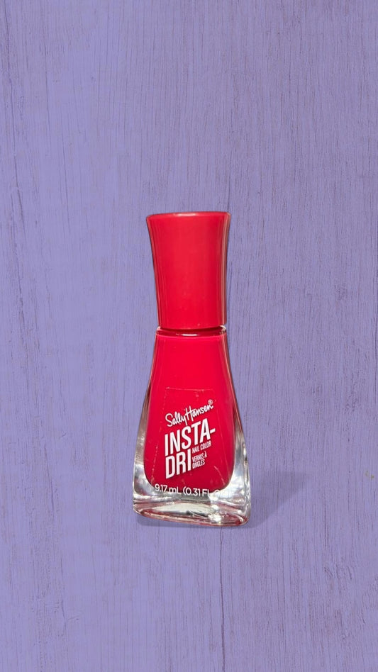 Sally Hansen Esmalte para Uñas Insta-Dri – Tono 363 Let’s Jam (Rojo Quemado)